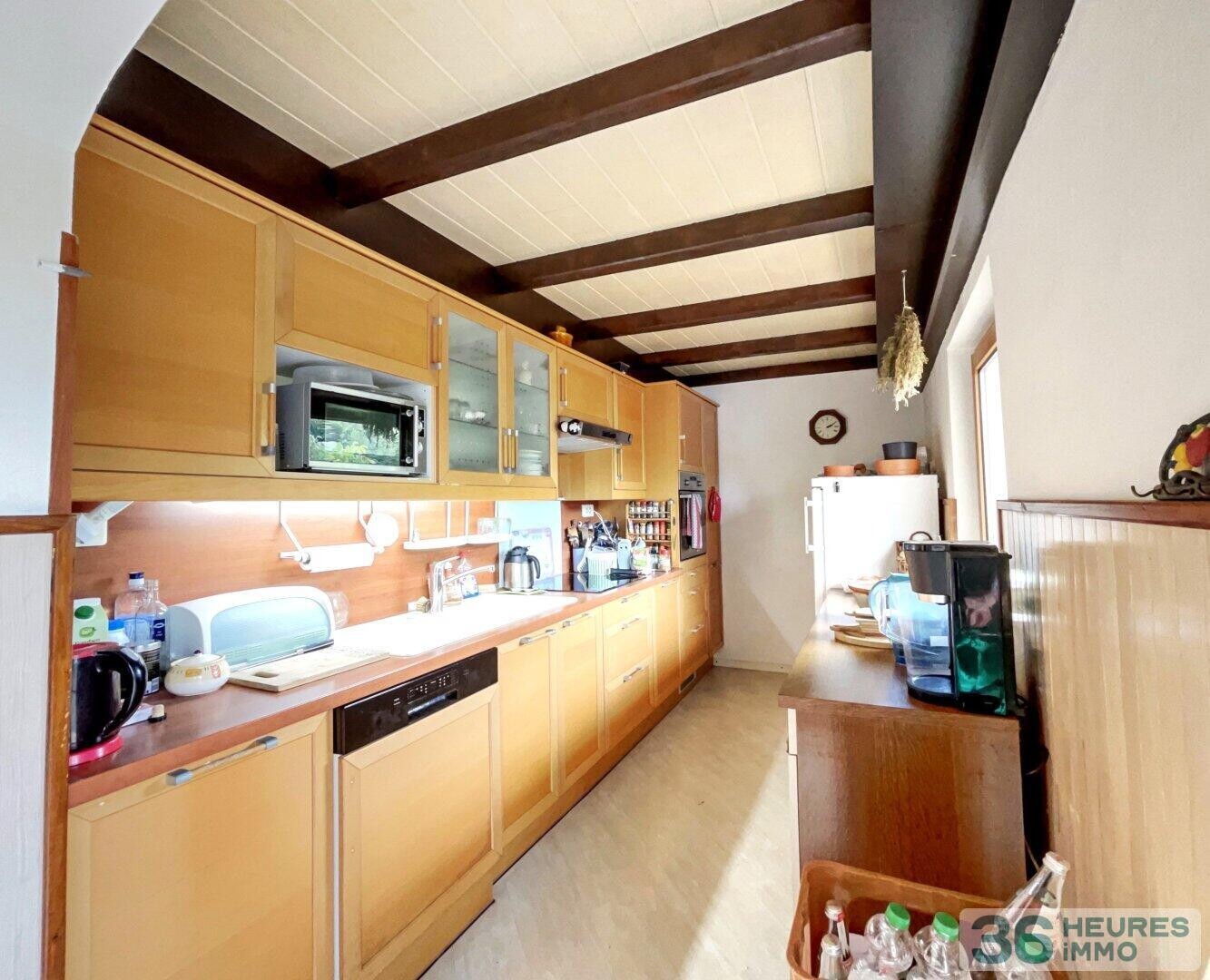 Propriété de 143,90 m2 6 pièces sur terrain 675 m2 avec terrasse et jardin