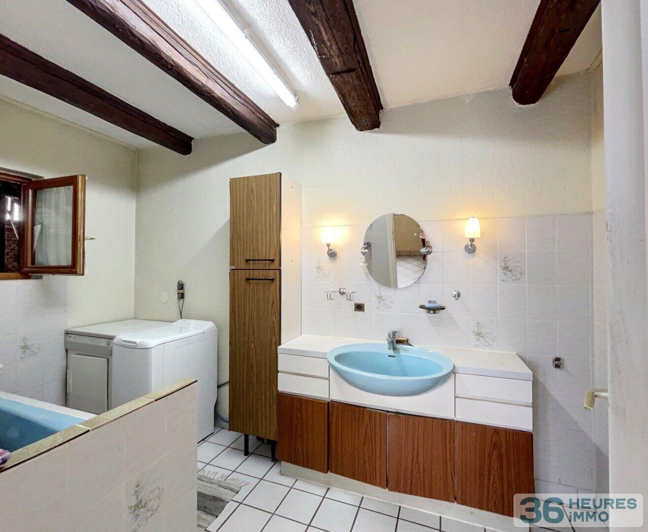 Propriété de 143,90 m2 6 pièces sur terrain 675 m2 avec terrasse et jardin