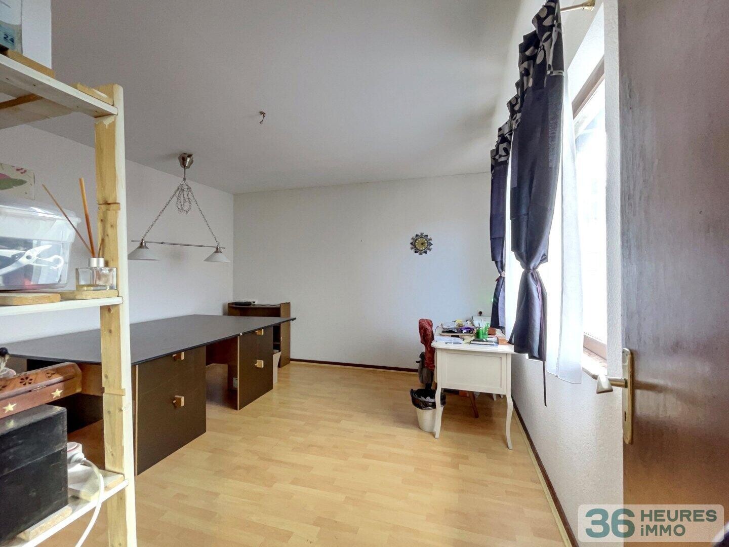 Propriété de 143,90 m2 6 pièces sur terrain 675 m2 avec terrasse et jardin