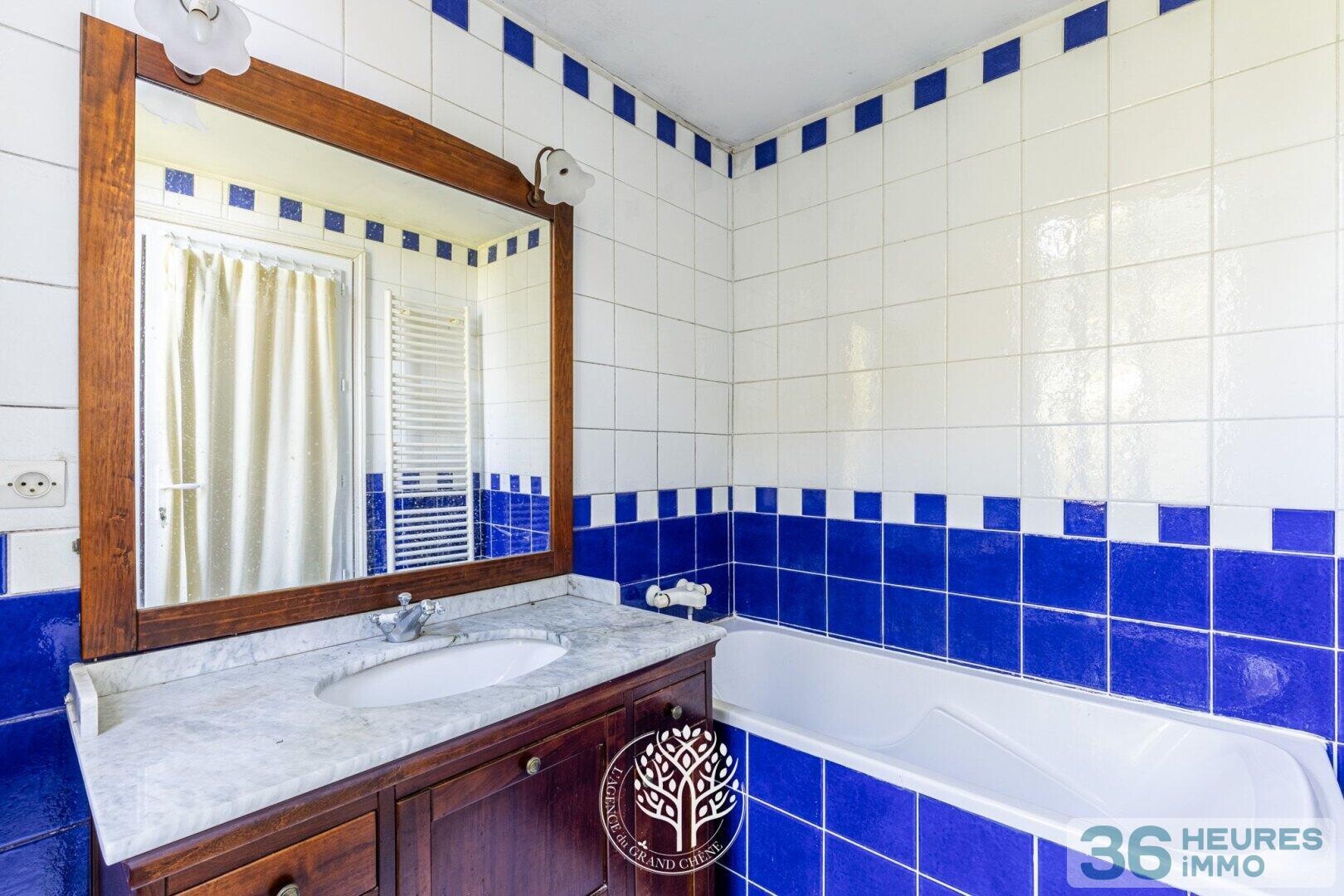 Propriété Bourgeoise et Authentique proche de La Rochelle