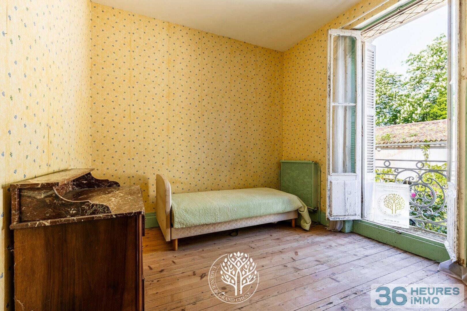 Propriété Bourgeoise et Authentique proche de La Rochelle