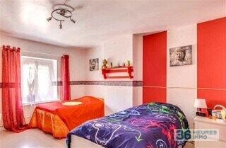 Maison de ville aux beaux volumes 