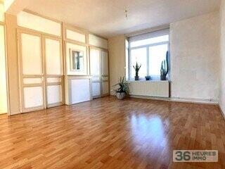 Maison de ville aux beaux volumes 