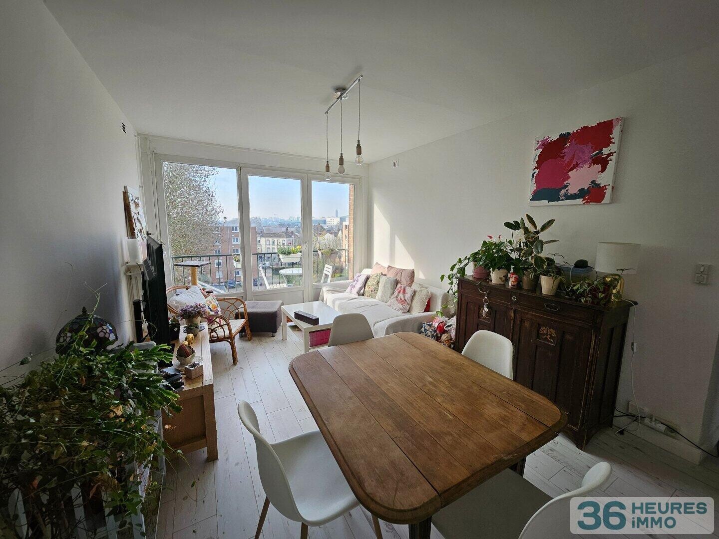 T4 avec Balcon, garage et parking