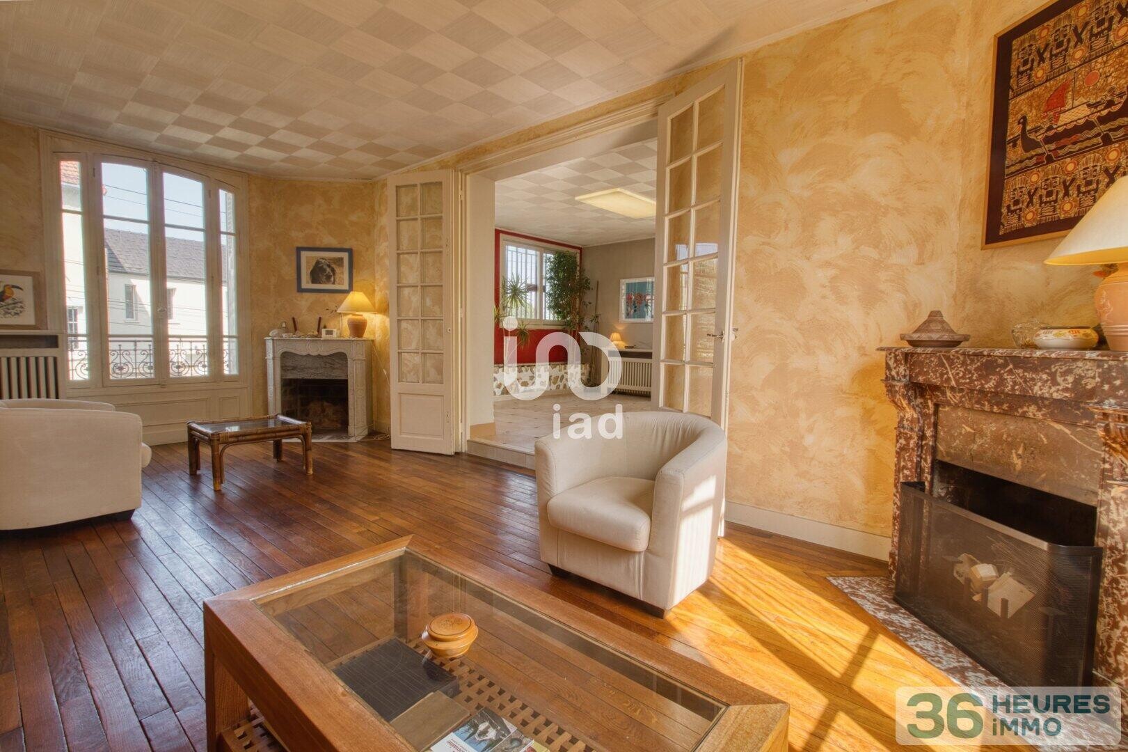 Meulière de charme avec grand jardin – 5 chambres – 2 garages