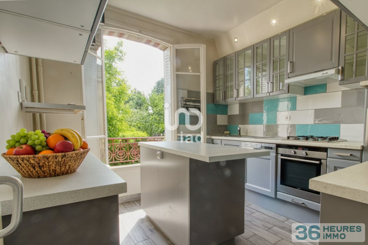 Meulière de charme avec grand jardin – 5 chambres – 2 garages