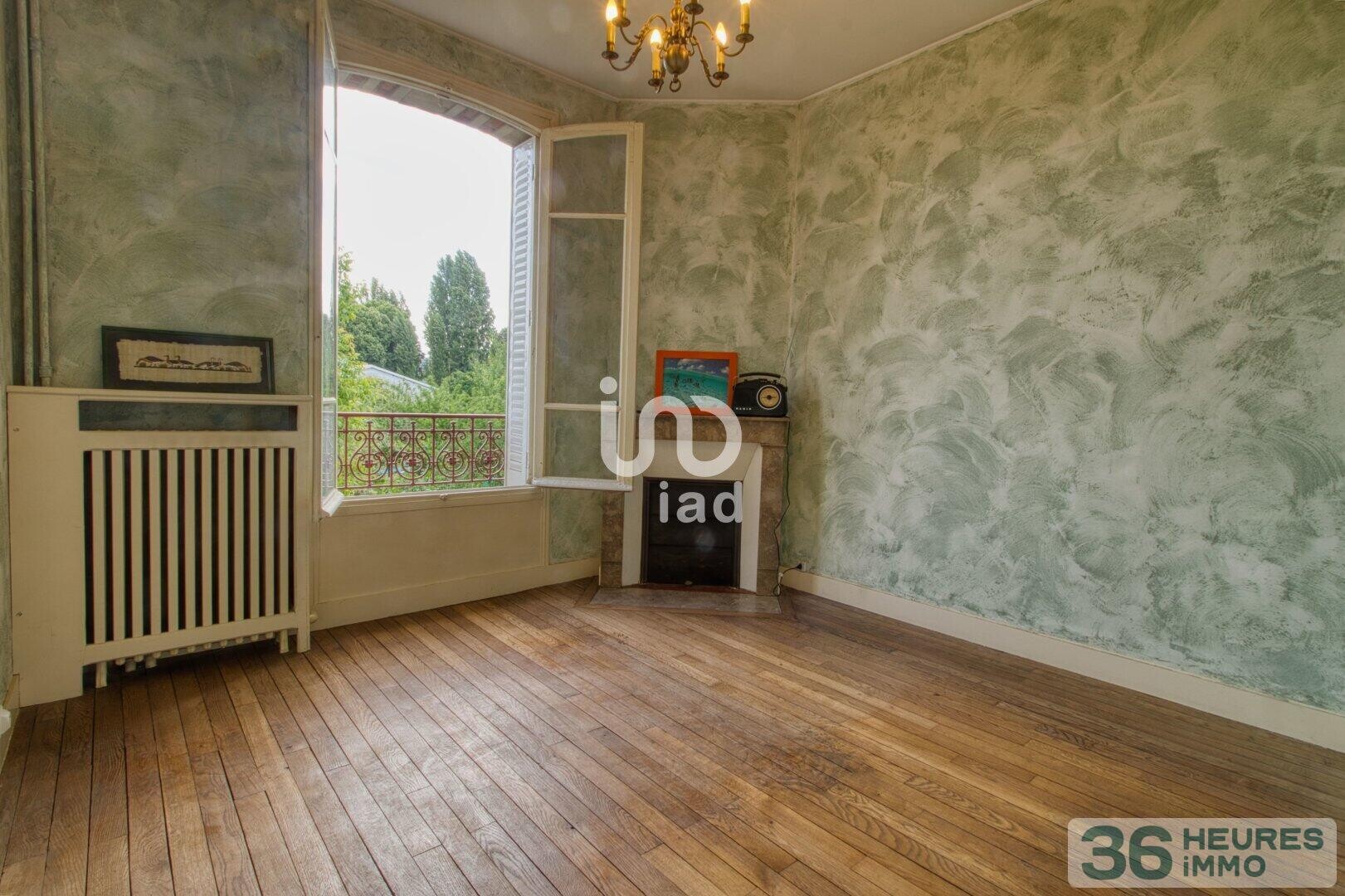 Meulière de charme avec grand jardin – 5 chambres – 2 garages