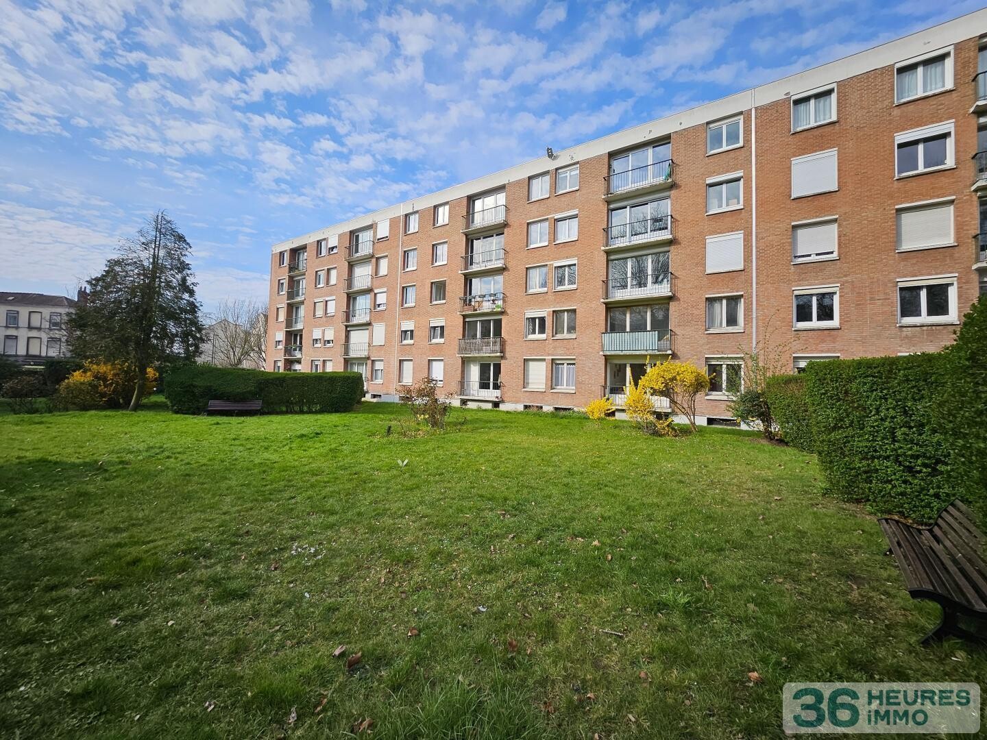 T4 avec Balcon, garage et parking