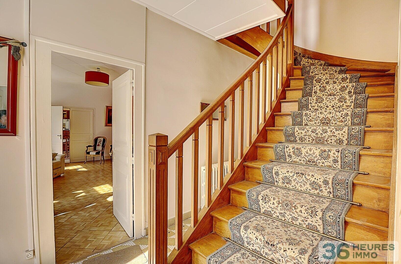 Maison 11 pièces 245m2 Oullins Centre