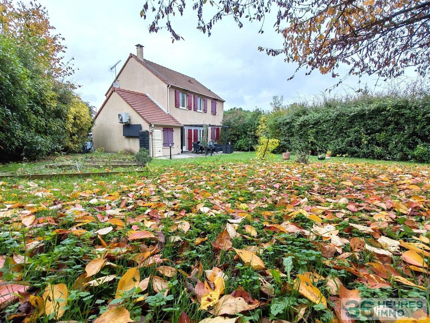  Maison de type 6 pièces avec jardin