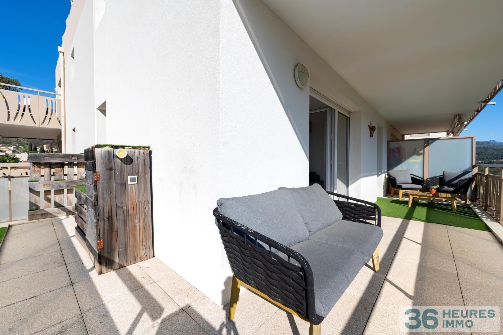Appartement - Terrasse - Parkings