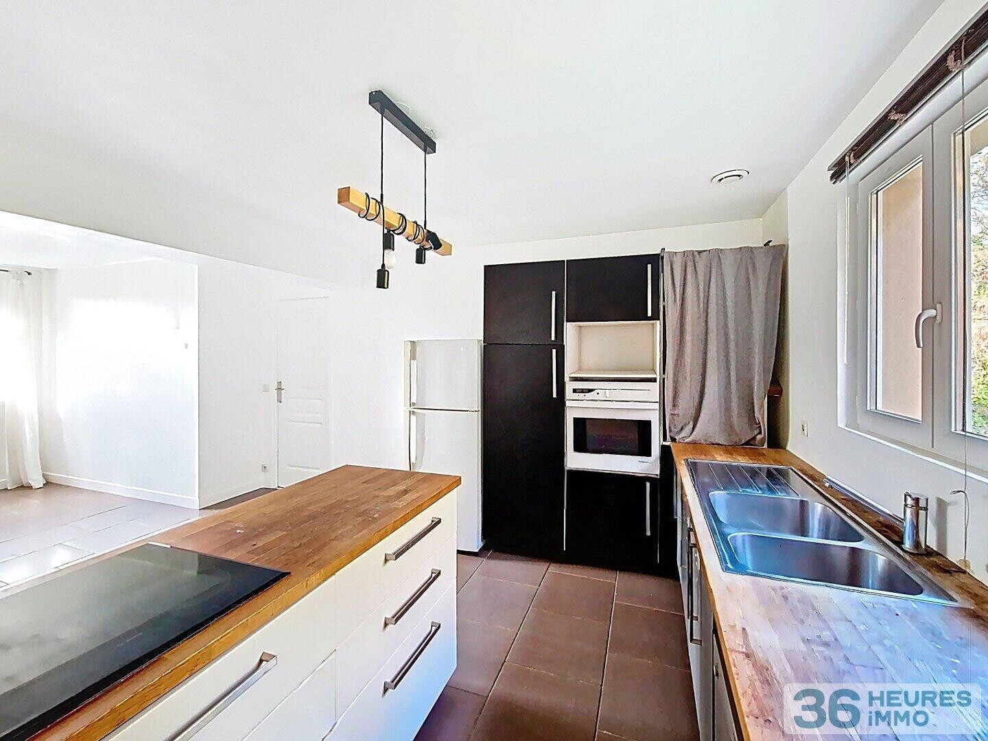 Maison de campagne vivable de plain-pied