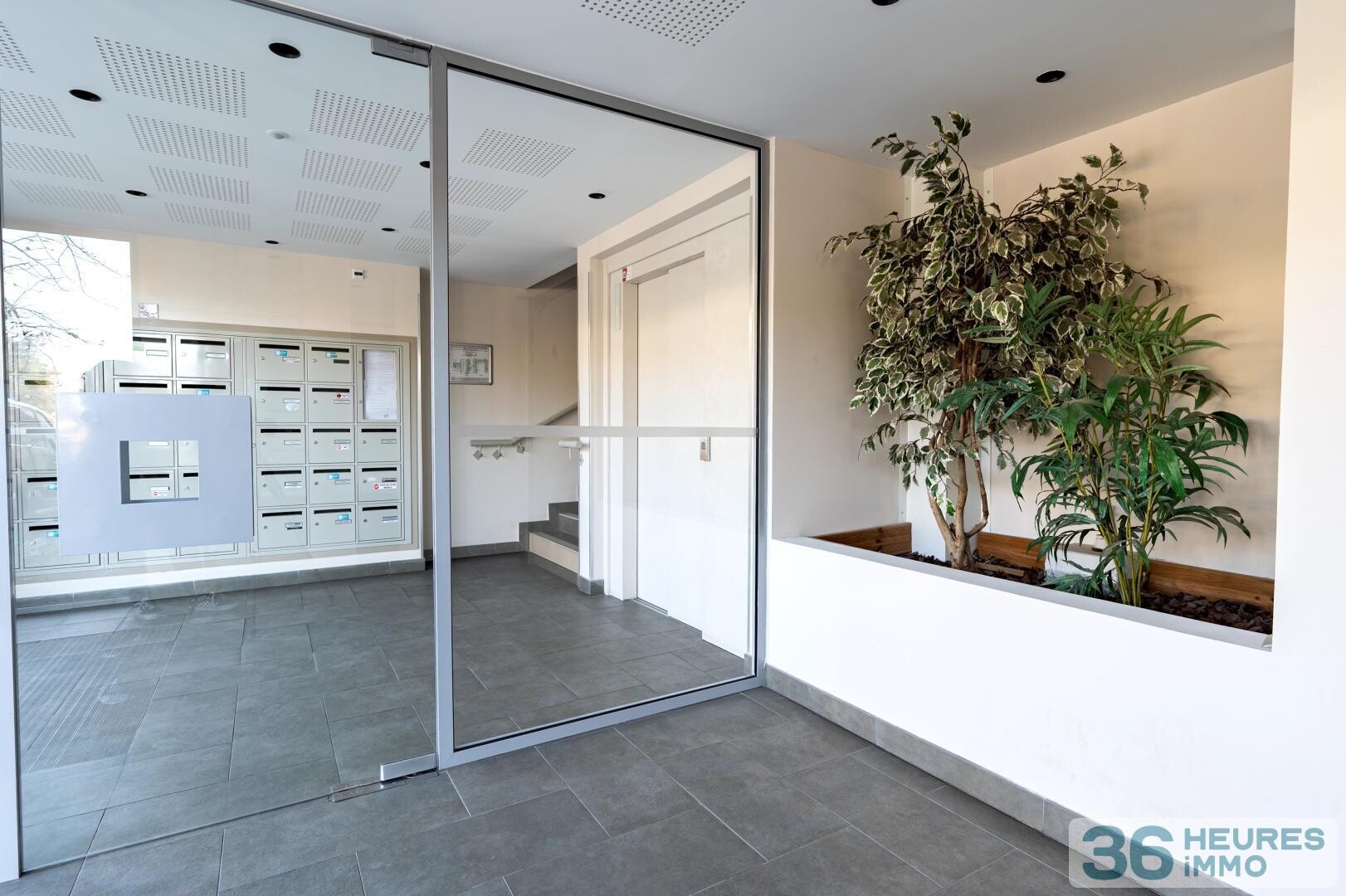 Appartement - Terrasse - Parkings