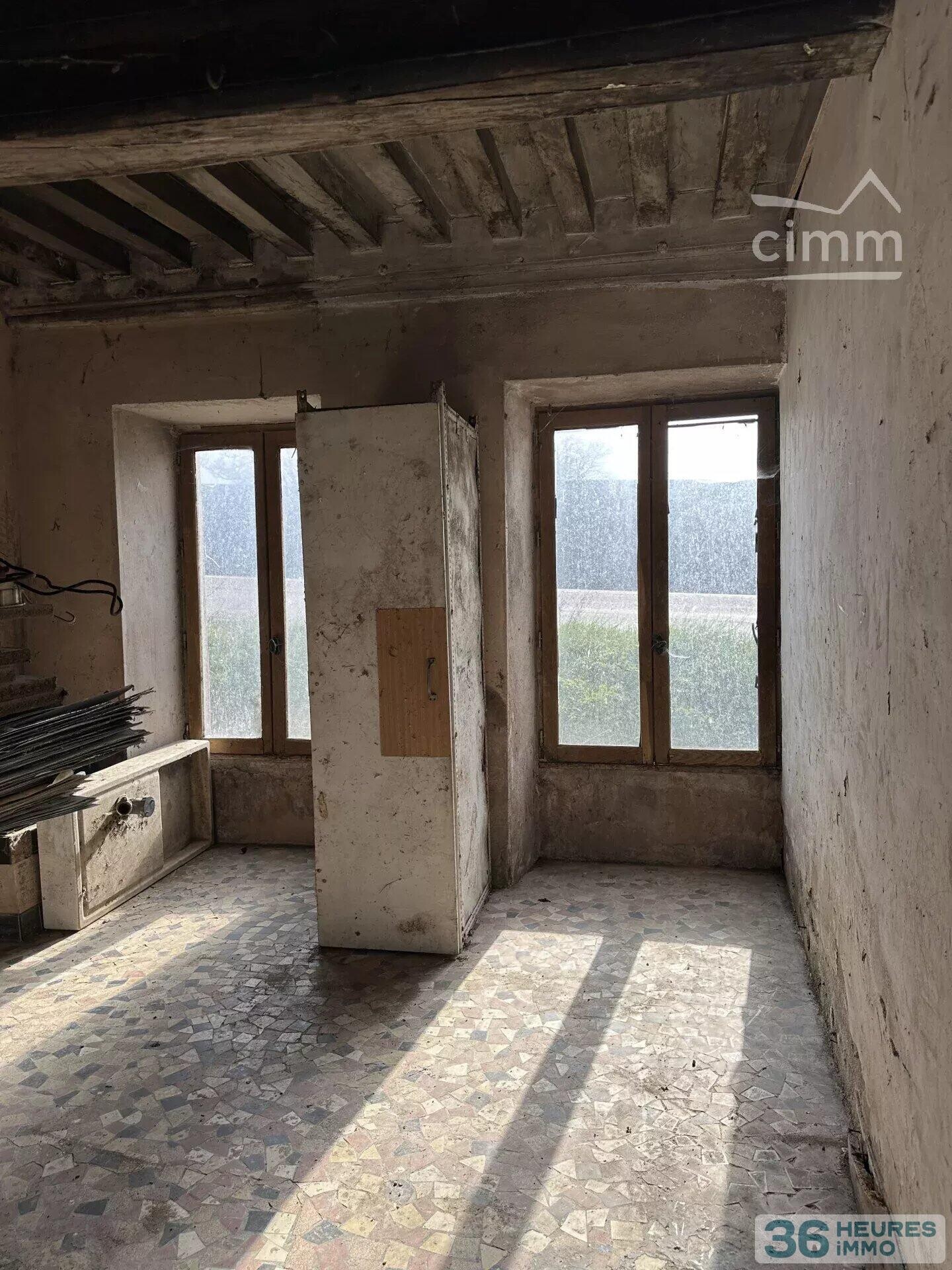 A VENDRE-MAISON VETUSTE 21530 ROUVRAY-8 000€