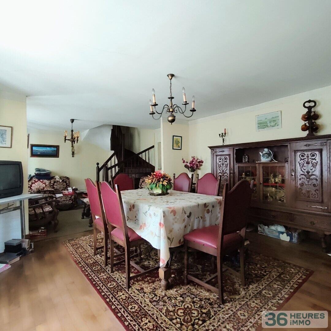 Beau potentiel pour cette maison de ville à rénover