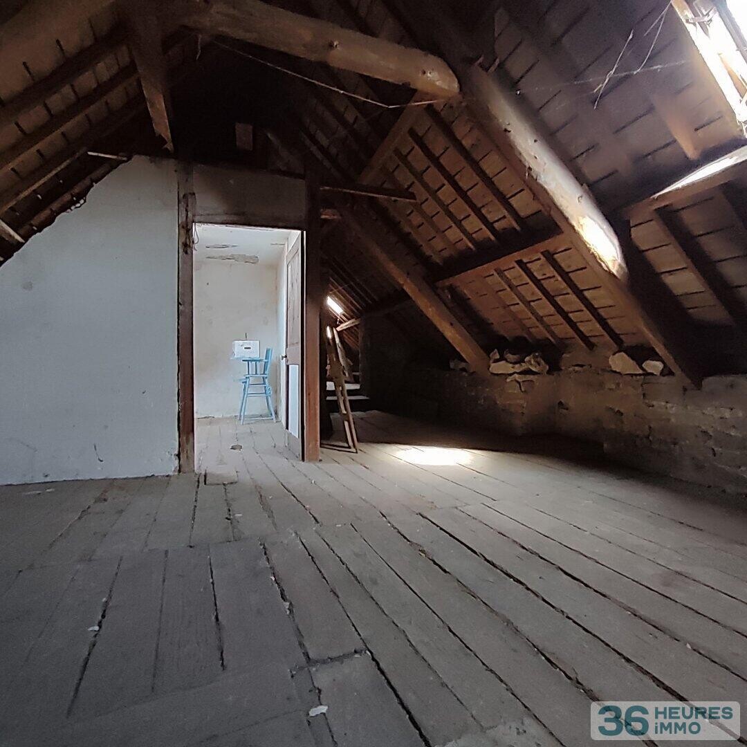 Beau potentiel pour cette maison de ville à rénover