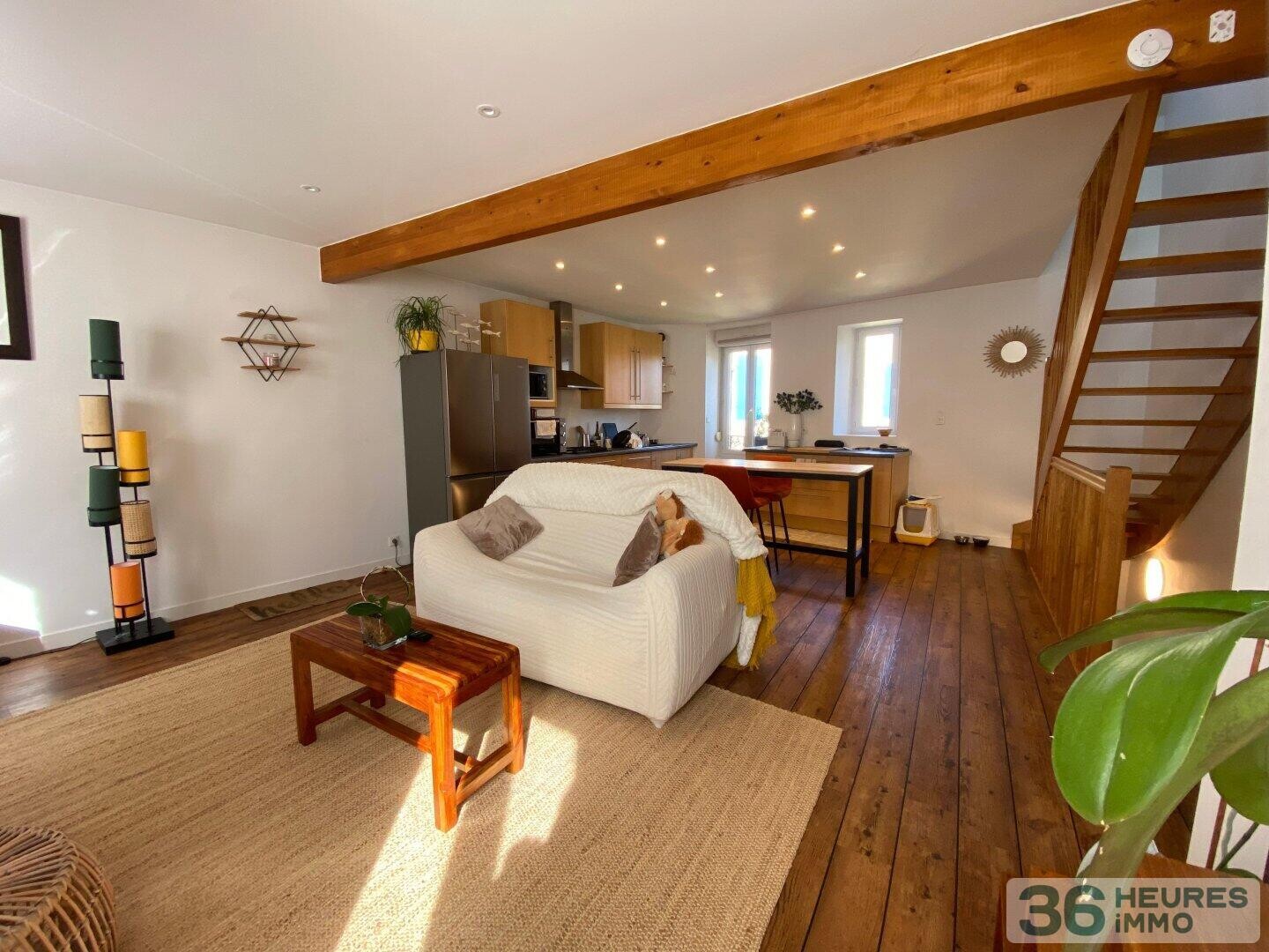 Maison de ville avec local commercial et appartement accès indépendant