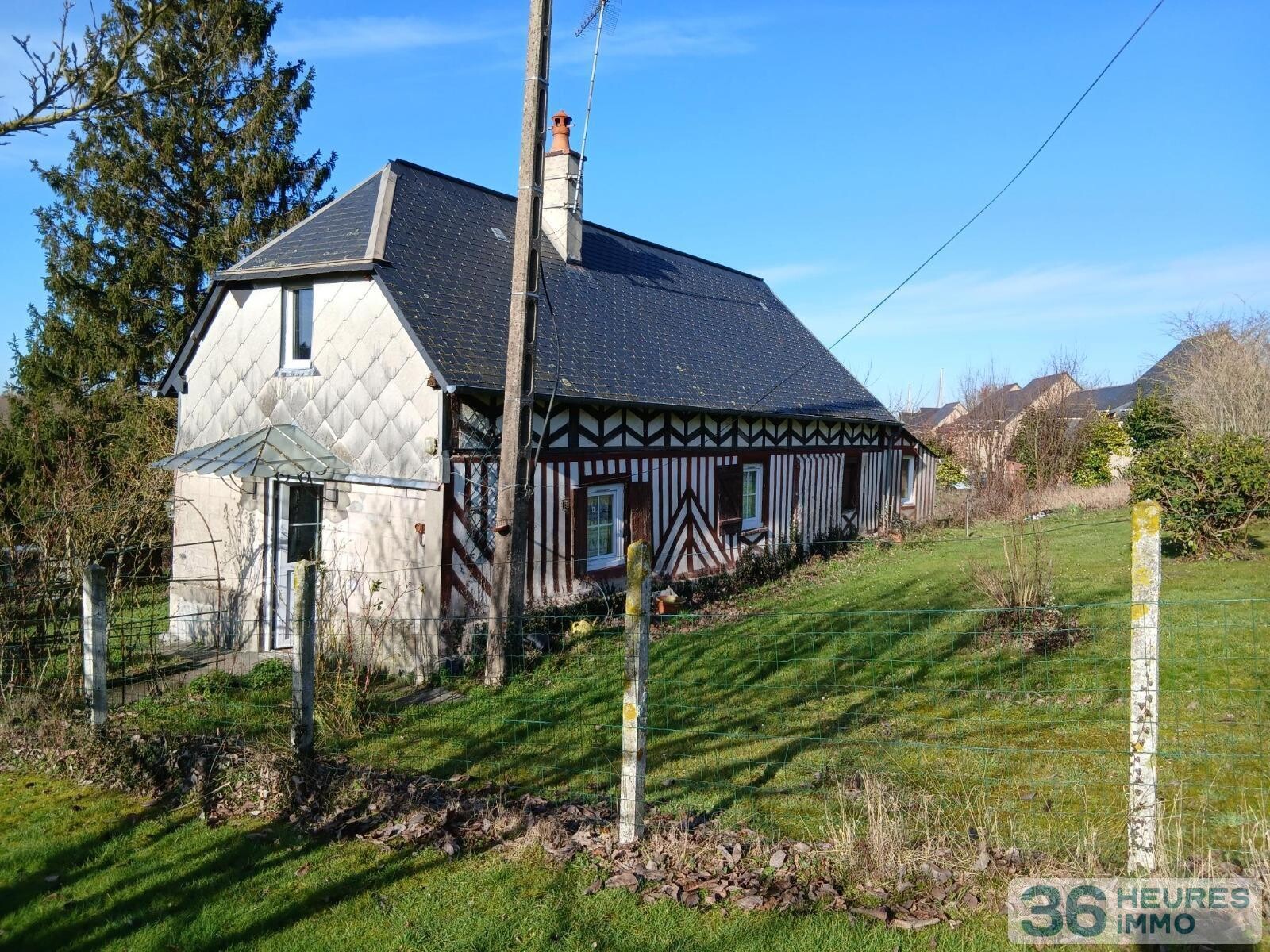 Maison à restaurer sur la Rivière-Saint-Sauveur (14600)