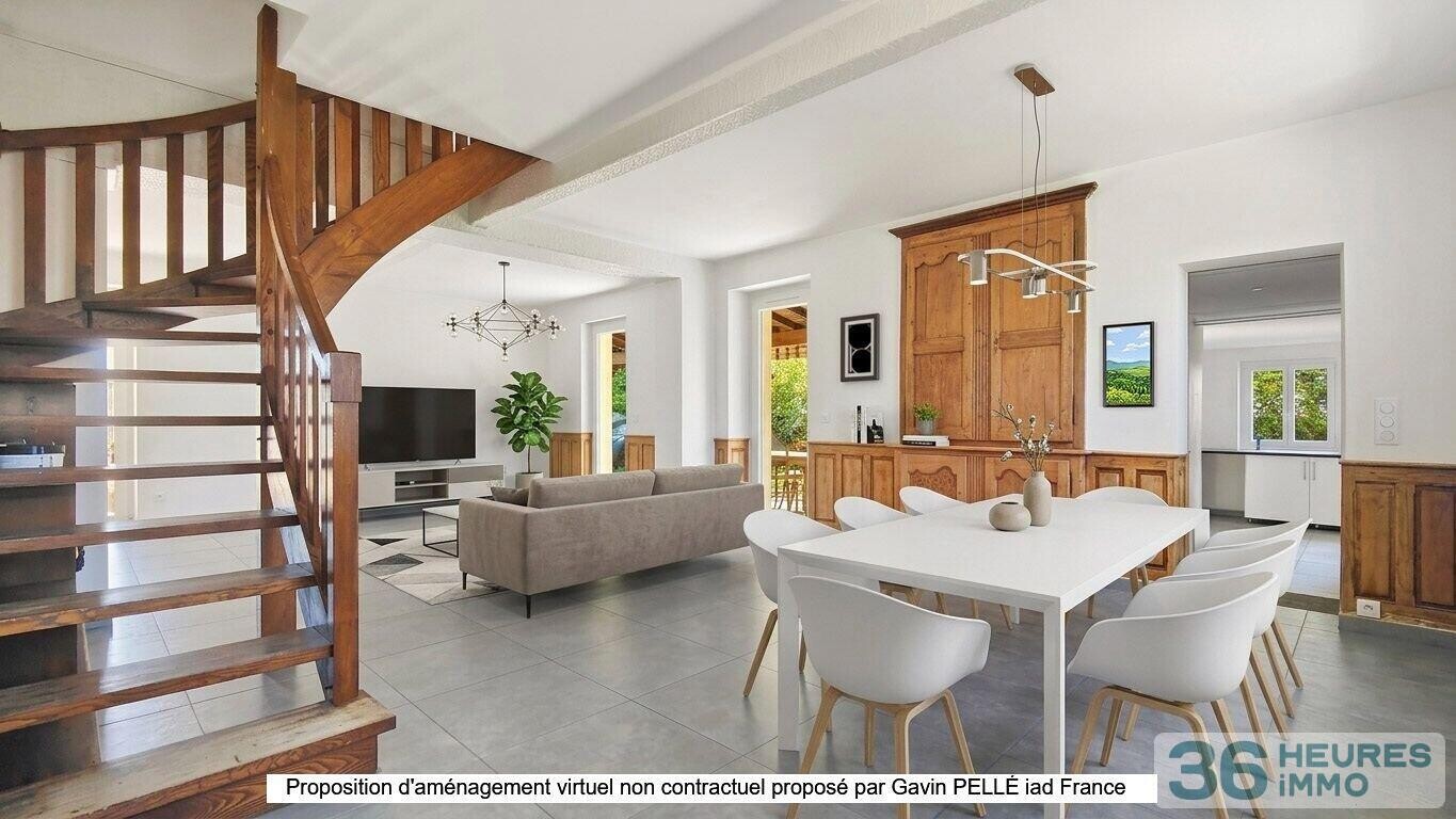 Belle maison à Carmaux avec double garage, annexes et piscine couverte