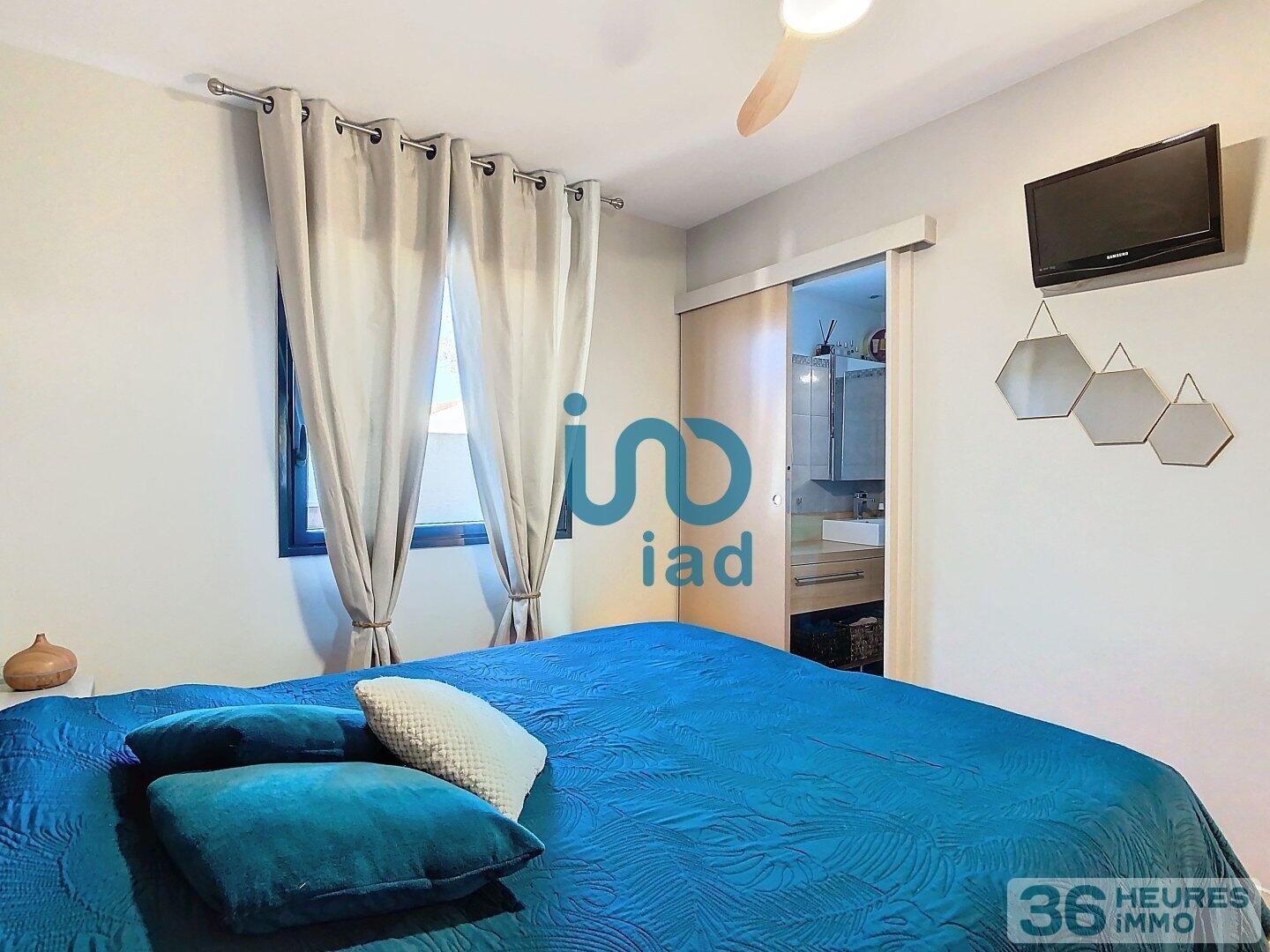 Maison 6 pièces de 136 m2 sur un terrain de 463 m2.