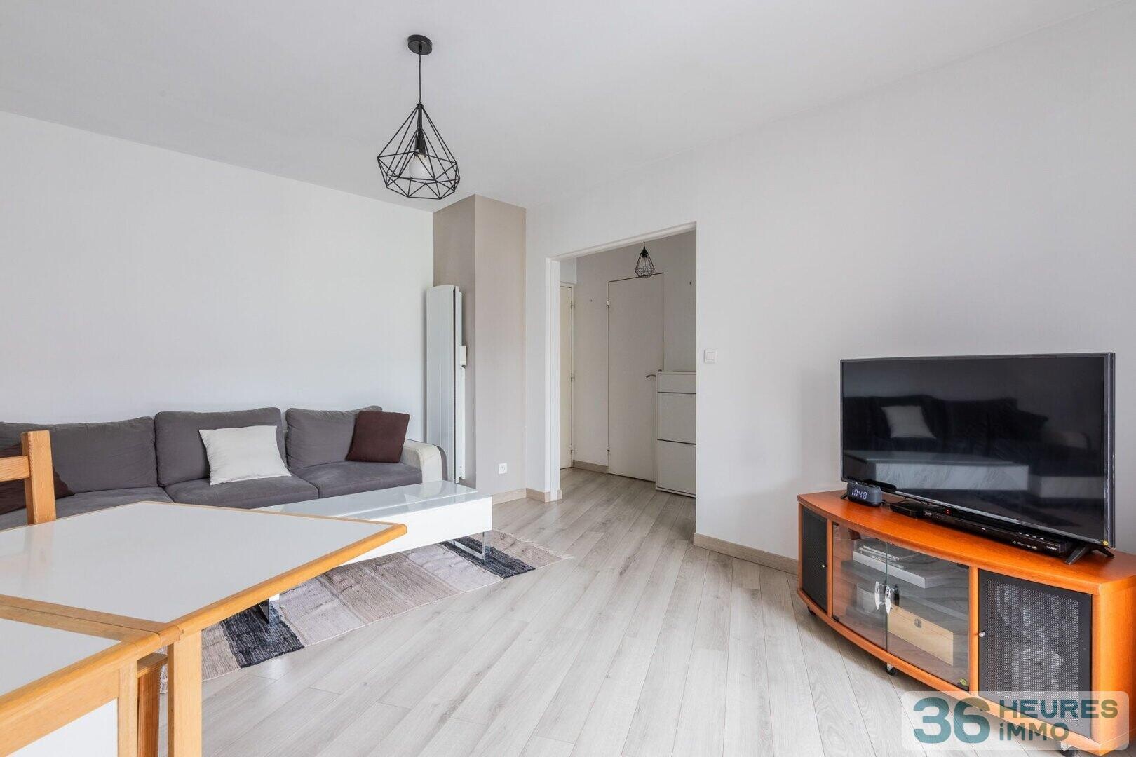 Grand studio avec coin nuit 