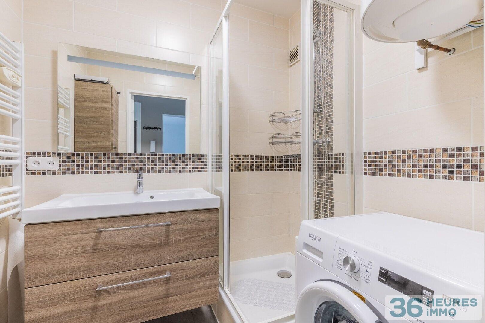 Grand studio avec coin nuit 