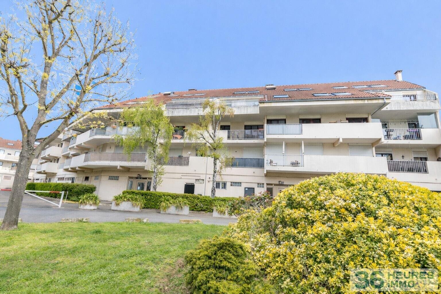 Grand studio avec coin nuit 