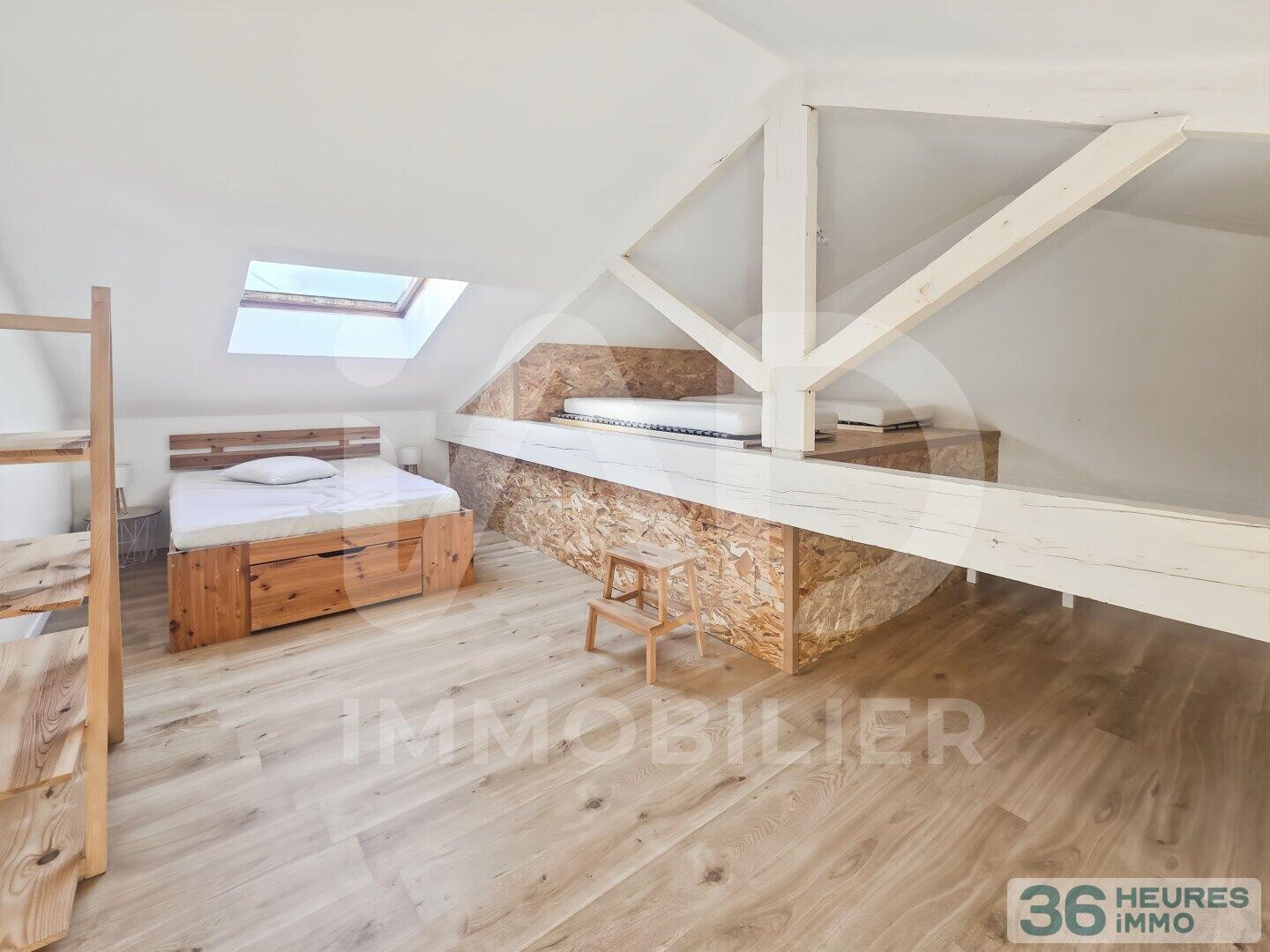 Nîmes - Garrigues - Ensemble immobilier de charme rénové avec piscine. 