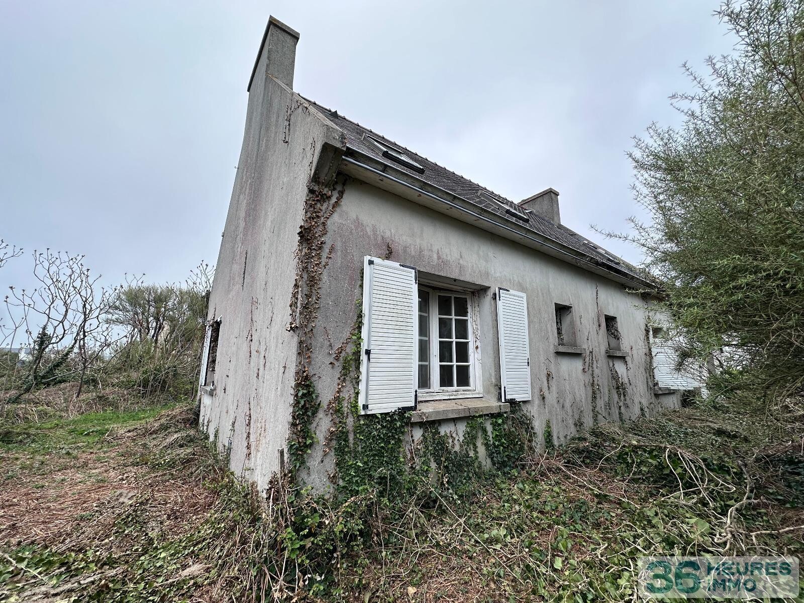 PLOUHINEC - Sur la route de la plage de Mesperleuc