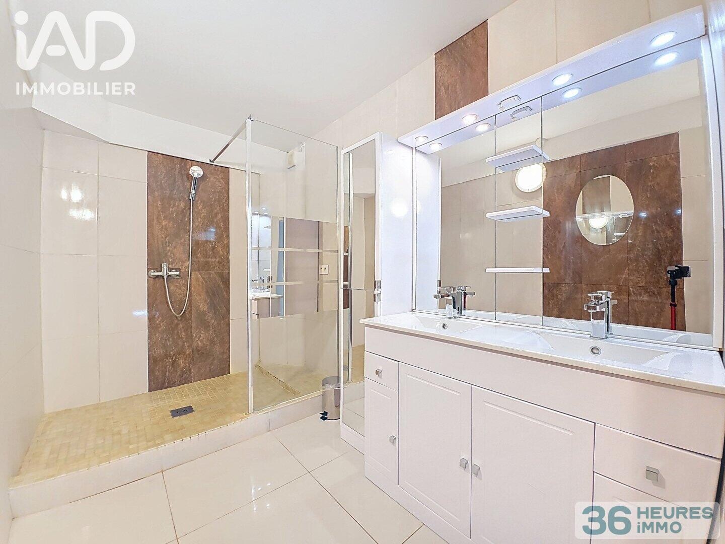 propriété 5 chambres - 199 m² - Vue Mer