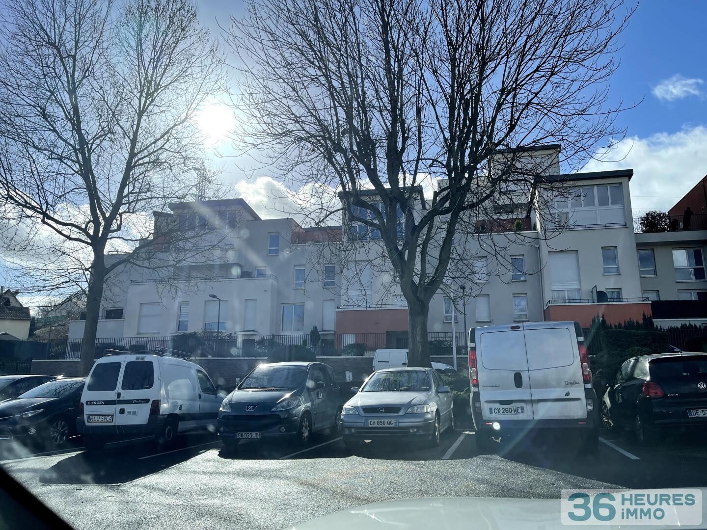 Duplex type T3 avec jardin et Stationnement