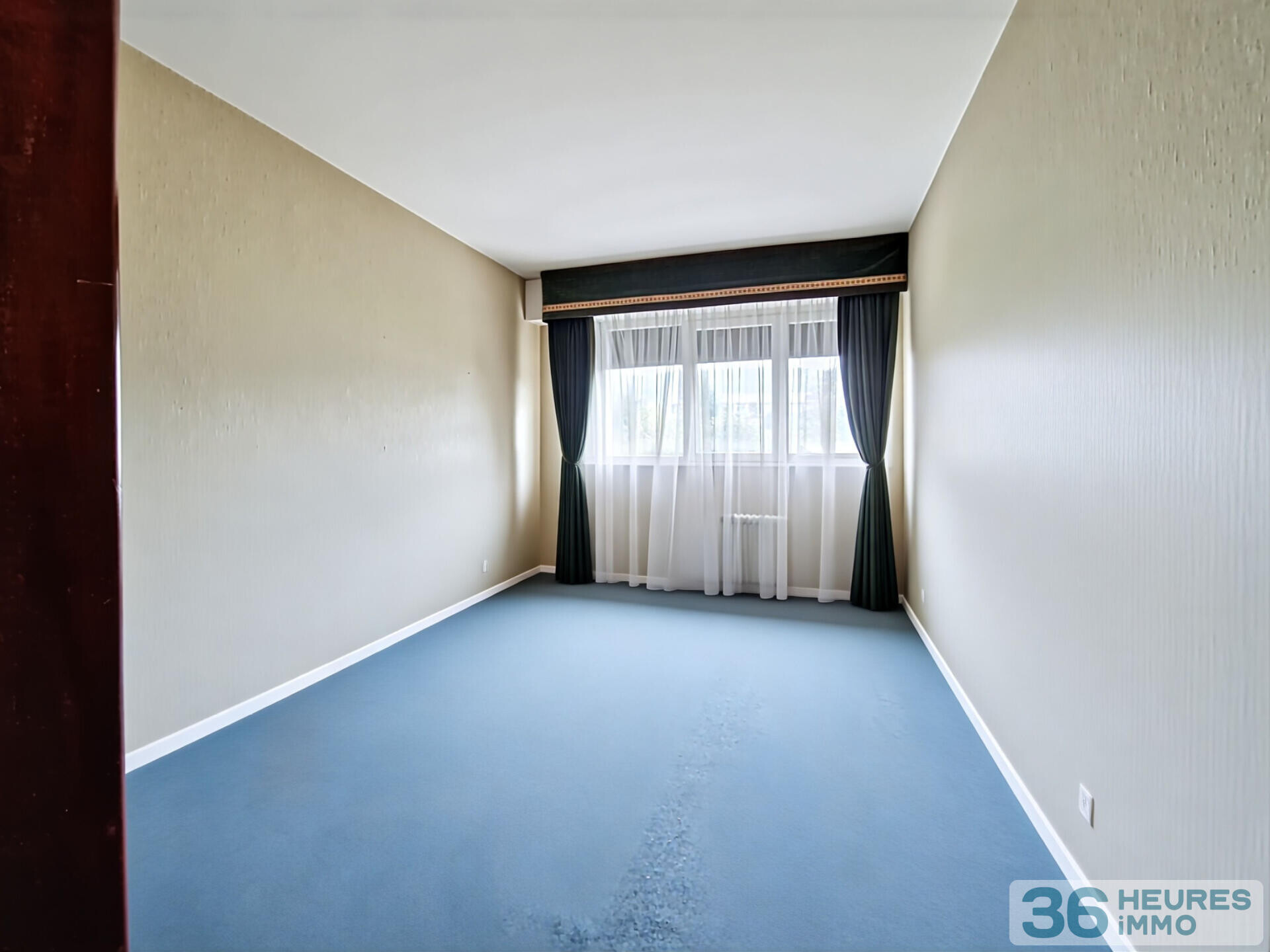 Appartement avec ascenseur cave et parking