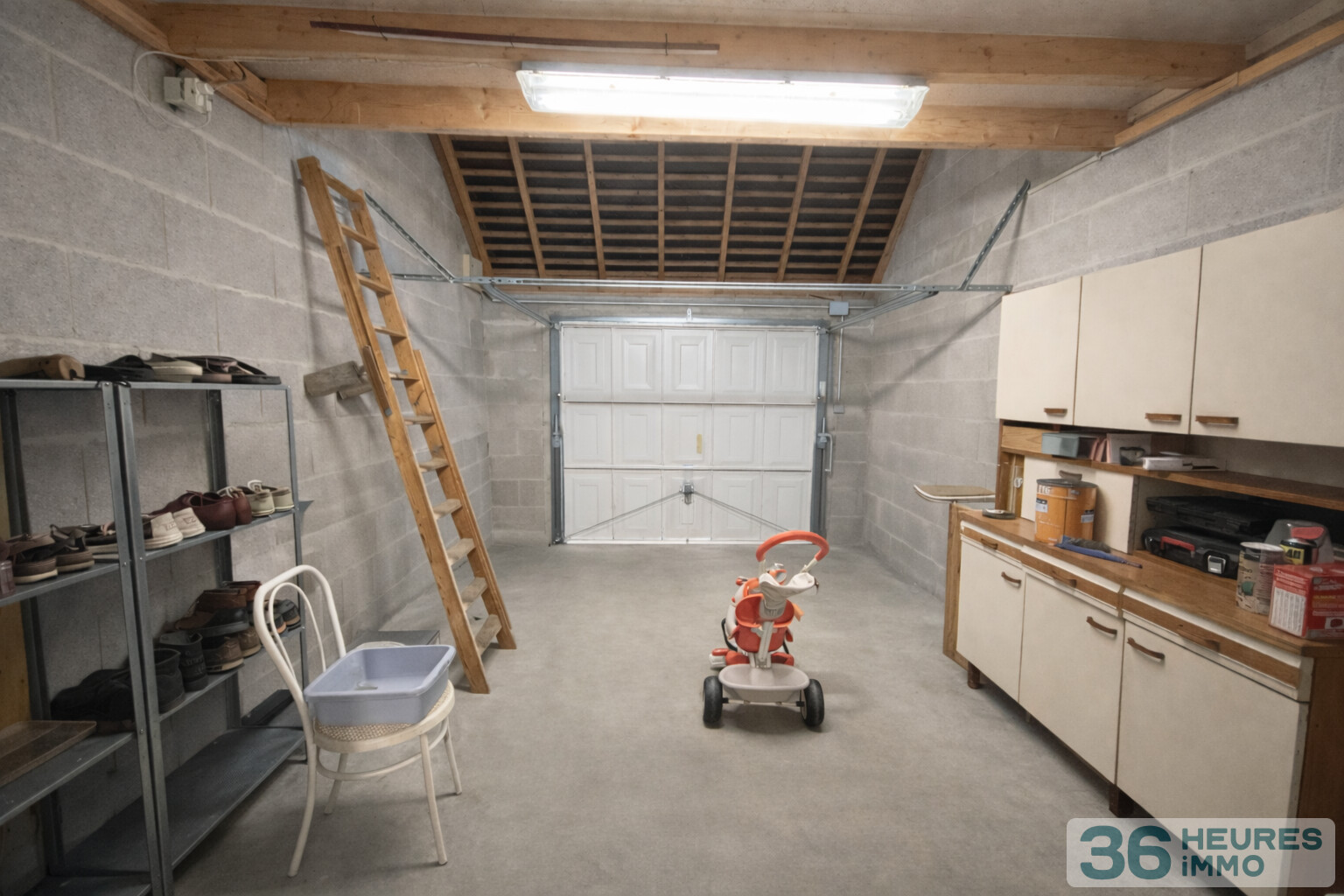 Maison sans vis-à-vis avec 4 grandes chambres et une vie de plain-pied sur un terrain de 1000 M2 avec triple garage et préau à Pontchâteau