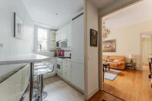 Appartement à Paris 16e Arrondissement — vignette 6