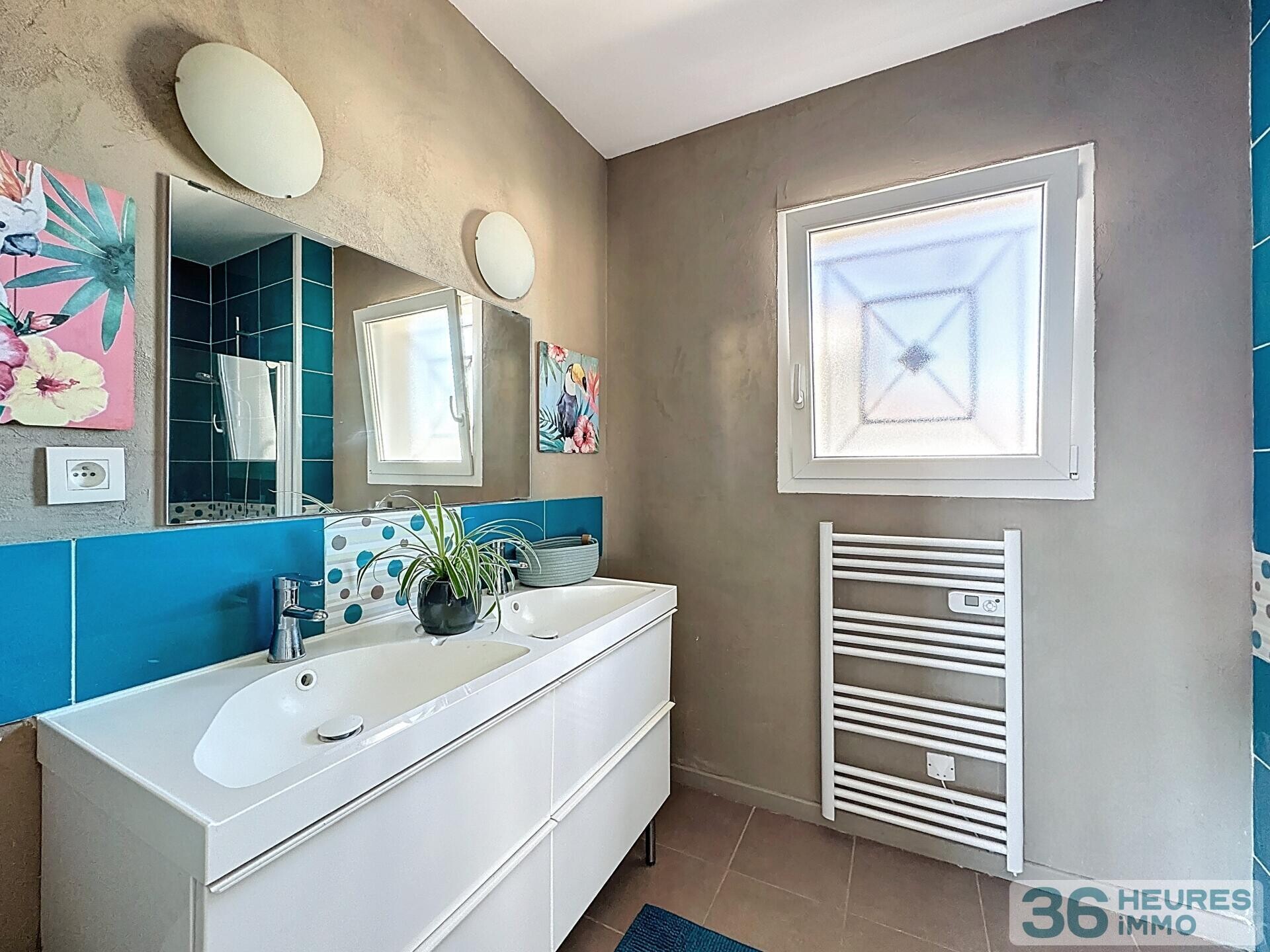 AIMARGUES - MAISON CONTEMPORAINE DE 157 M² AVEC PISCINE SUR 505 M² DE PARCELLE