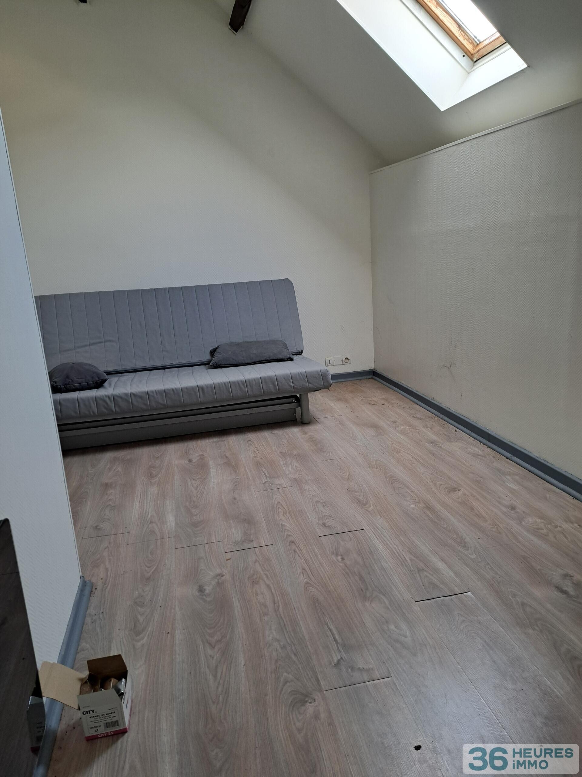 ENSEMBLE DE LOTS A RENOVER