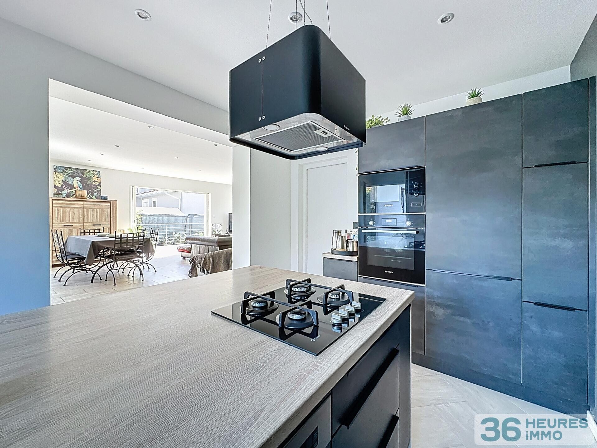 AIMARGUES - MAISON CONTEMPORAINE DE 157 M² AVEC PISCINE SUR 505 M² DE PARCELLE