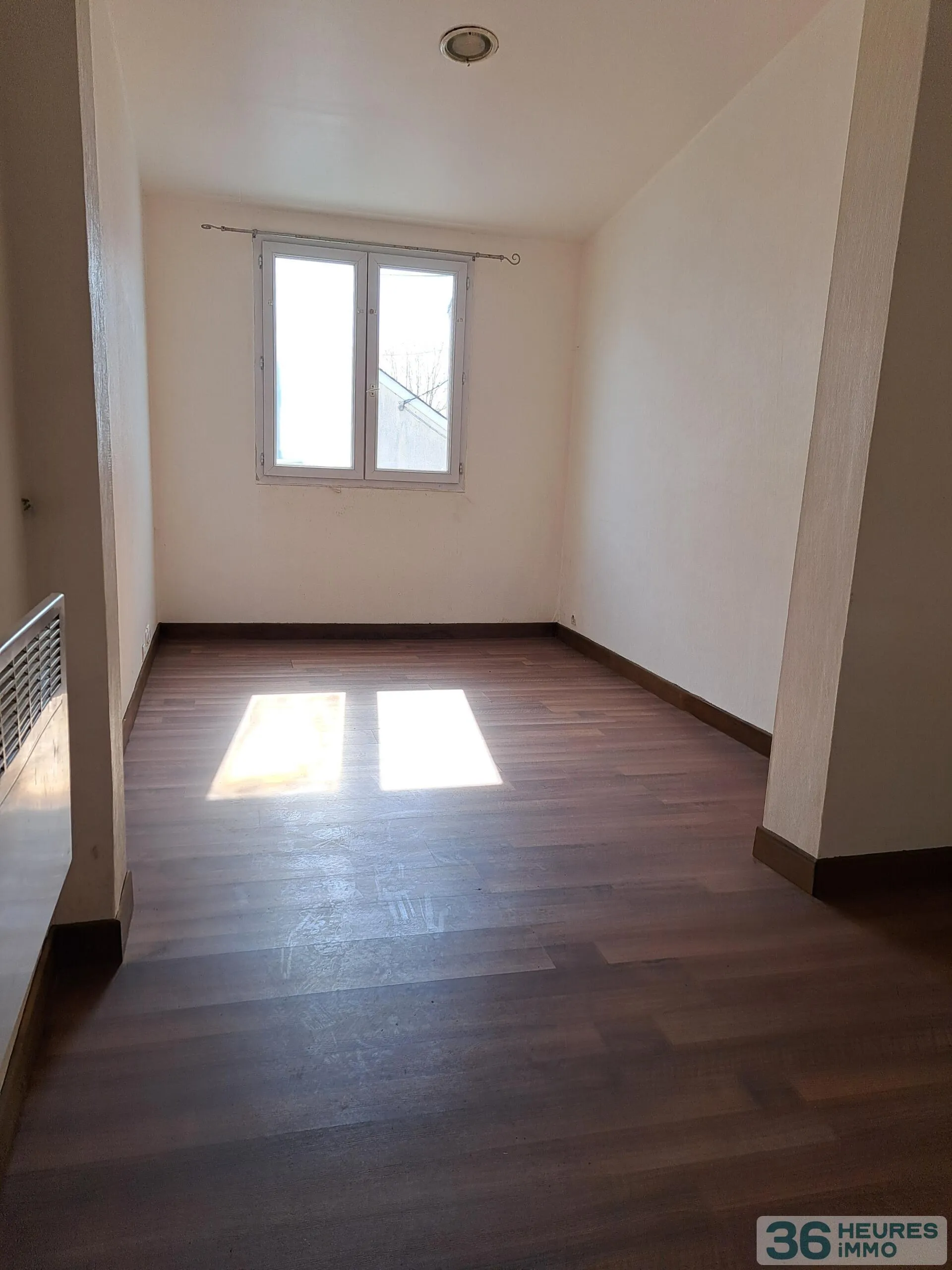 ENSEMBLE DE LOTS A RENOVER