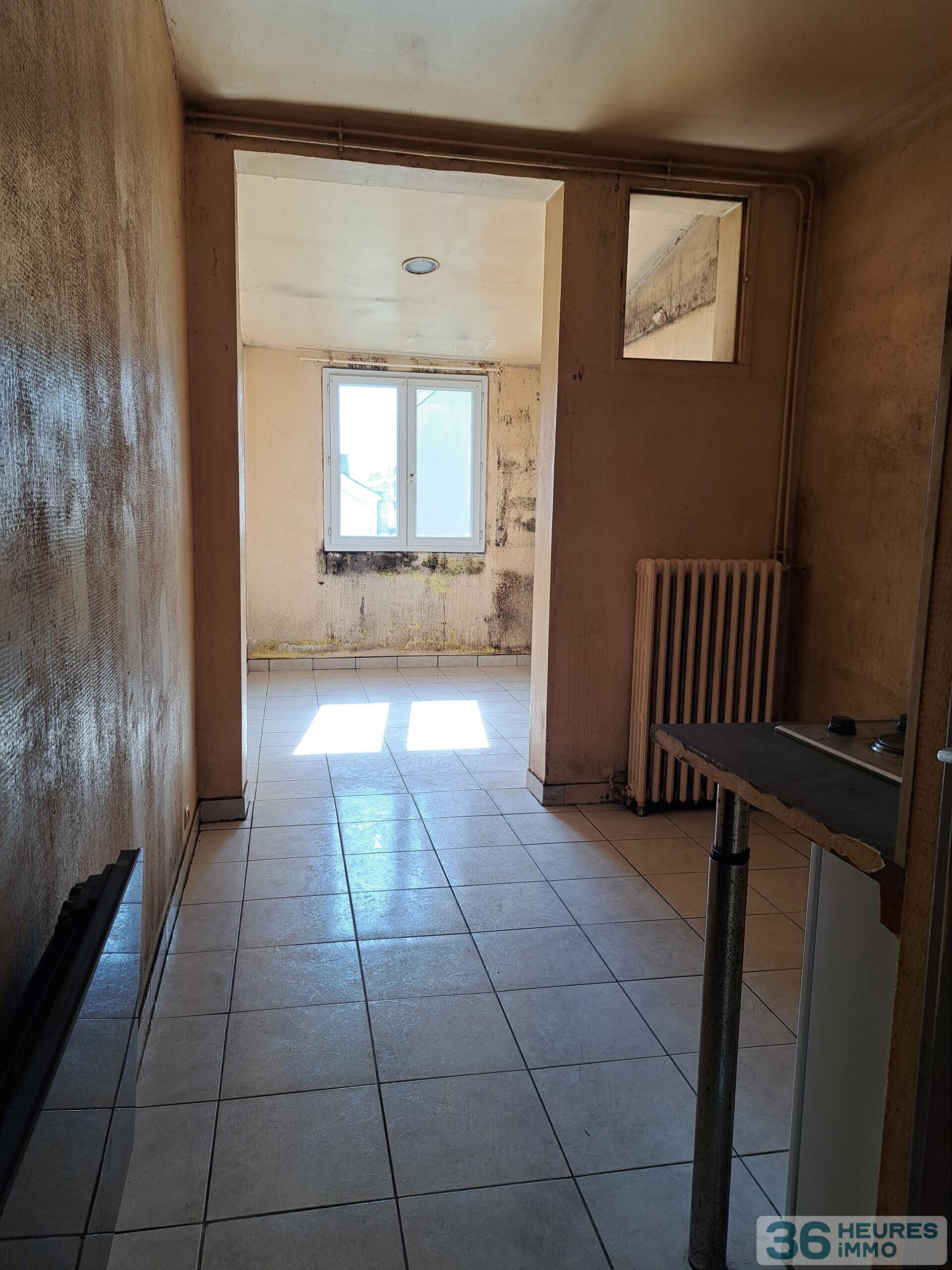 ENSEMBLE DE LOTS A RENOVER