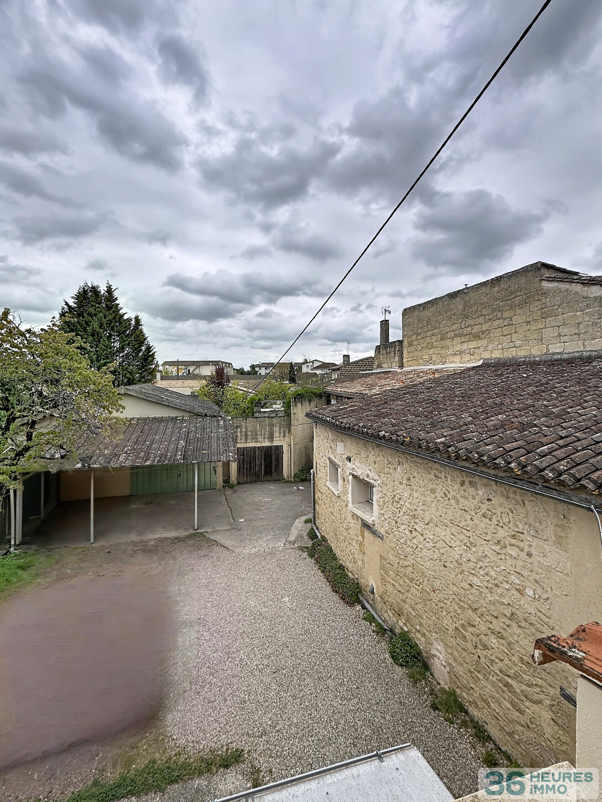 Immeuble de rapport 5 appartements, un local commercial et un local professionnel