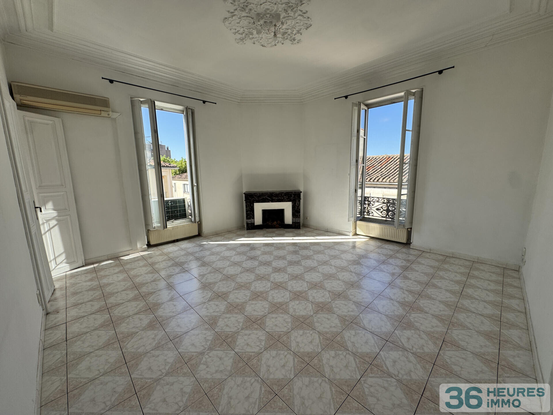 Exclusivité Appartement 144 m2, 3 chambres, grenier + cave - proche arènes