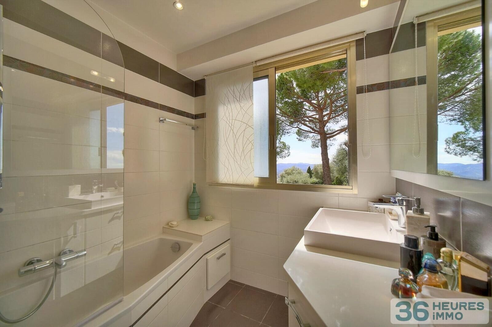 APPARTEMENT T3 AVEC VUE MER ET TERRASSES GARAGE