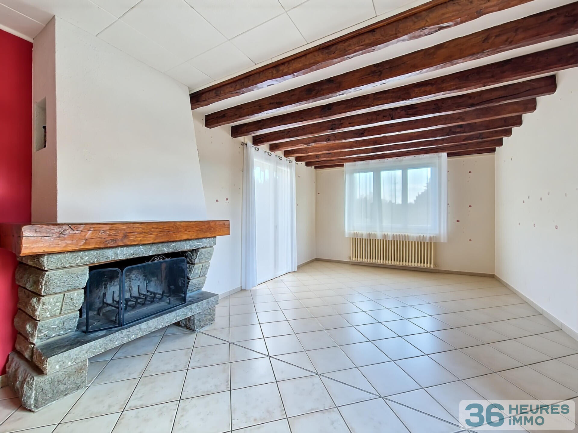 MAISON AVEC SOUS-SOL, GARAGE ET JARDIN, à 5 minutes de Villeneuve La Guyard.