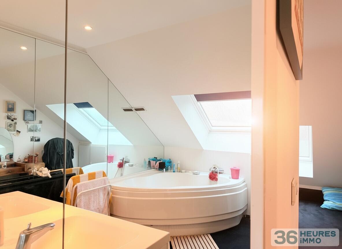 Appartement lumineux atypique en centre ville.