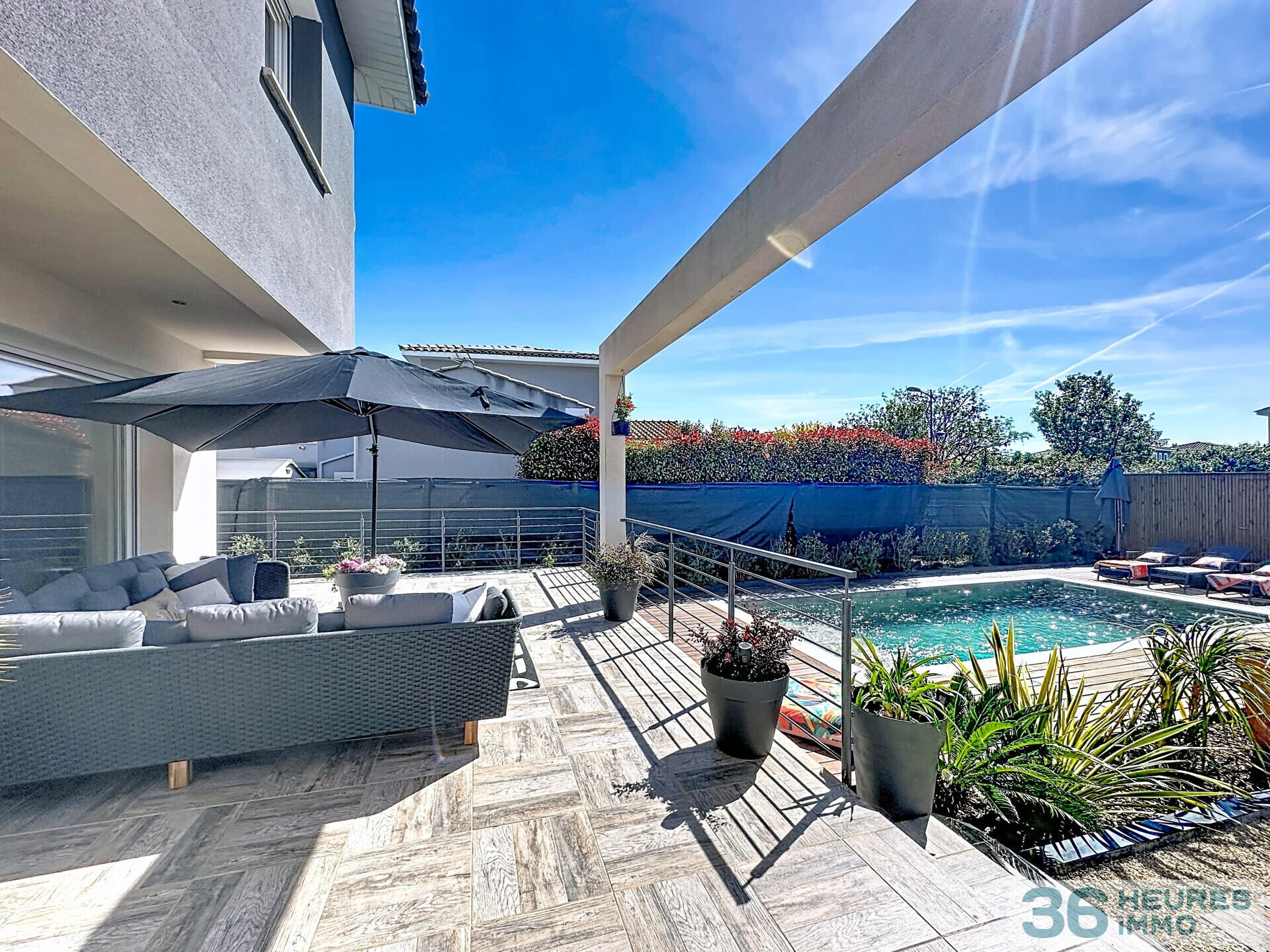 AIMARGUES - MAISON CONTEMPORAINE DE 157 M² AVEC PISCINE SUR 505 M² DE PARCELLE