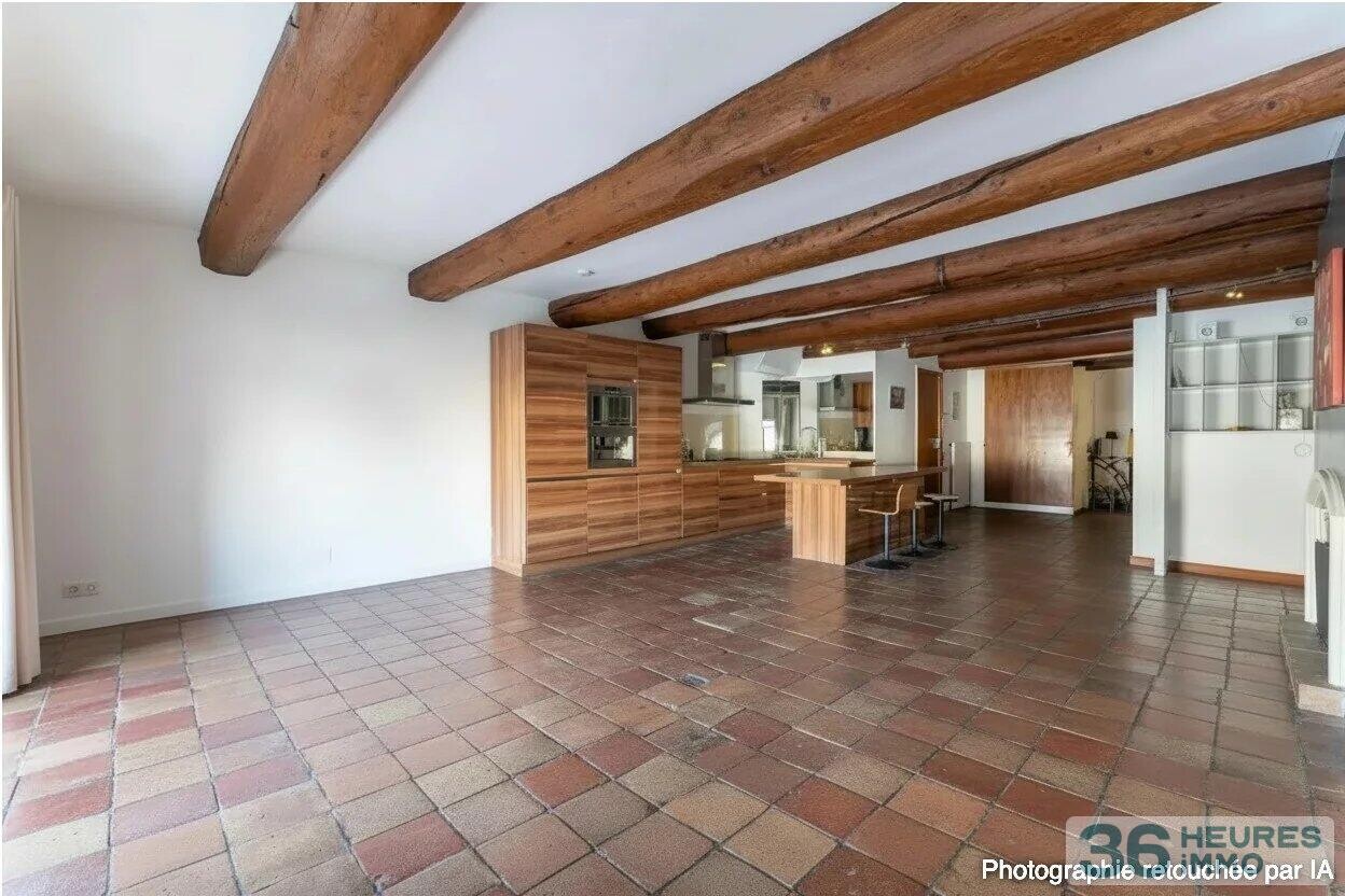 Bien unique, Vieux-Port Marseille – 141 m² modulables habitation + commercial