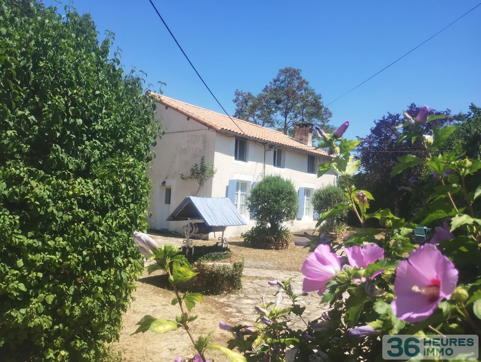 Propriété à fort potentiel avec une habitation principale de caractère et 3 gîtes