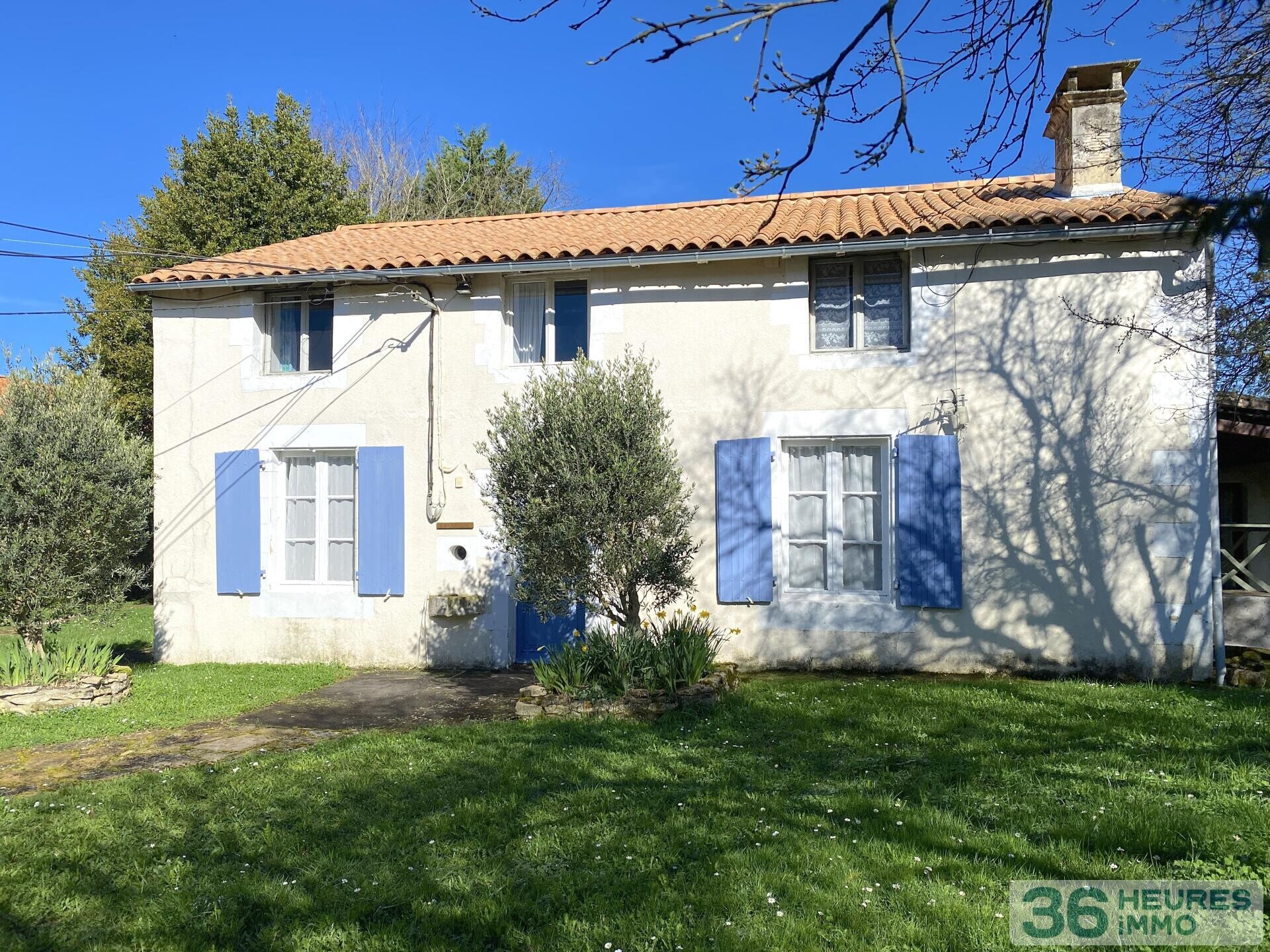 Propriété à fort potentiel avec une habitation principale de caractère et 3 gîtes