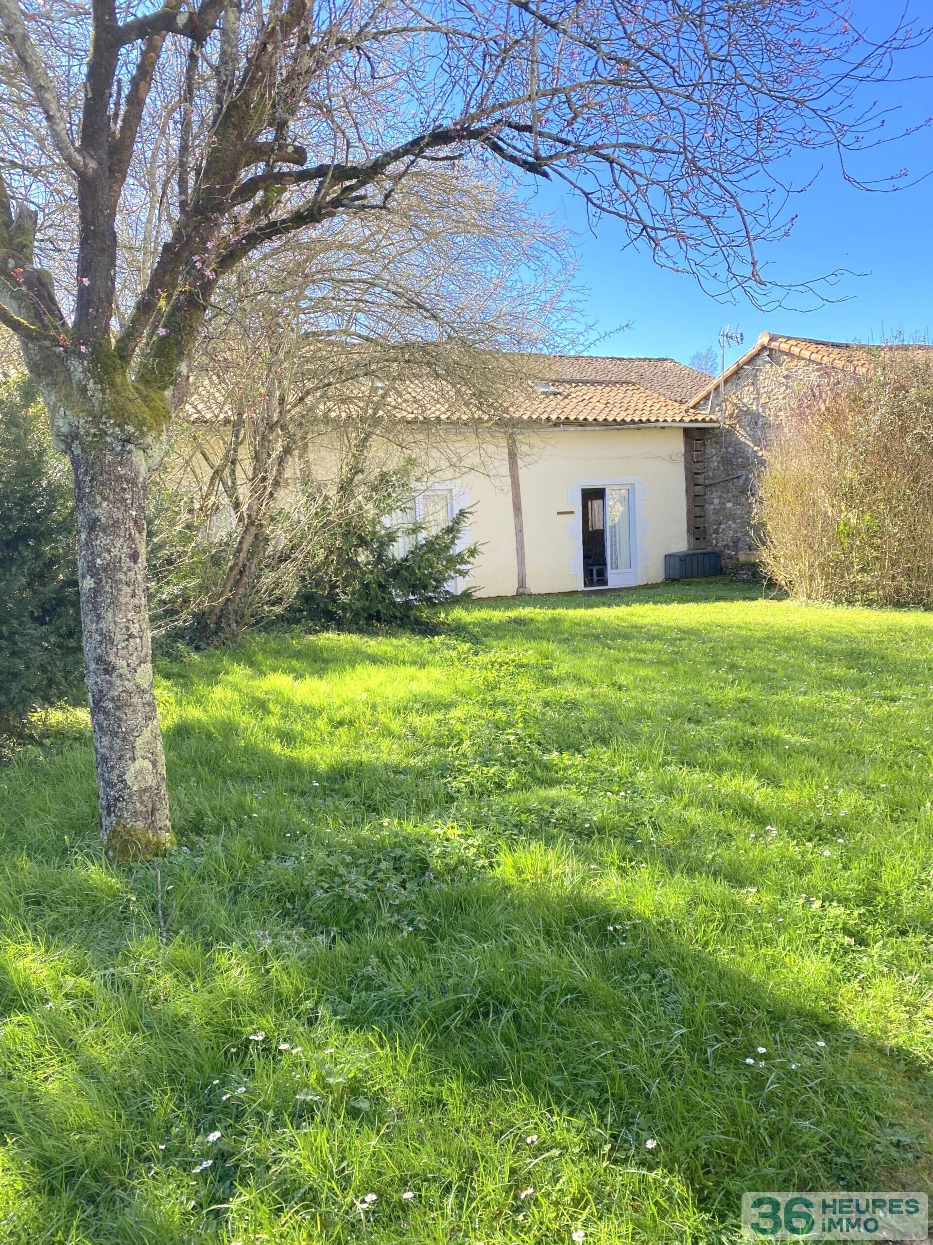 Propriété à fort potentiel avec une habitation principale de caractère et 3 gîtes