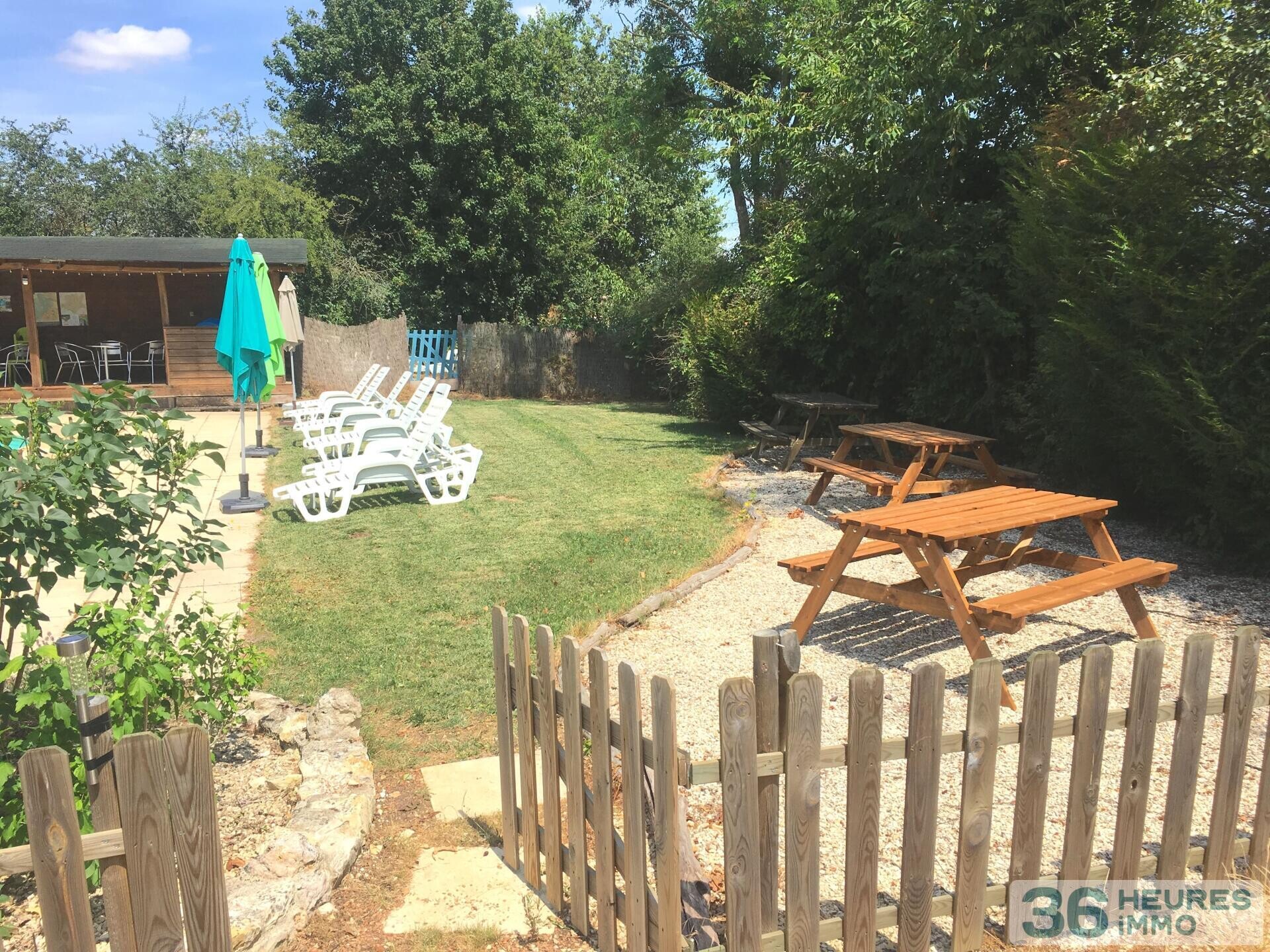 Propriété à fort potentiel avec une habitation principale de caractère et 3 gîtes